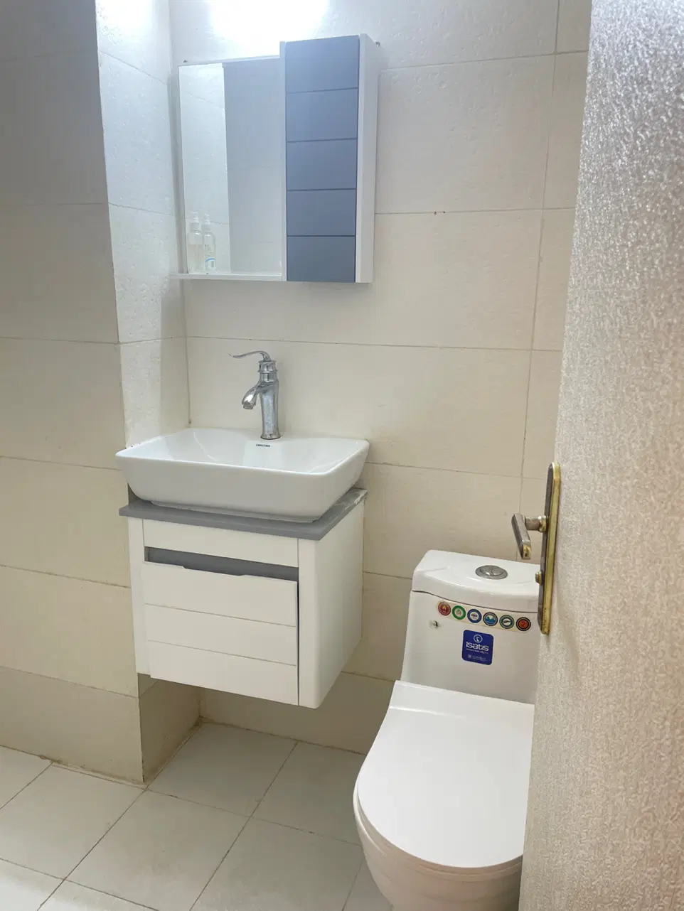 اپارتمان ۸۶ متری تاپ لوکیشن شانه تراشها