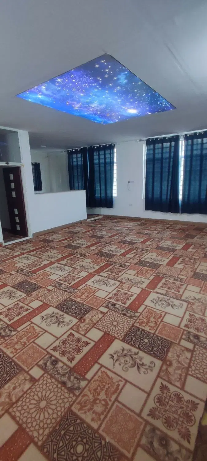 منزل ویلایی با باغ کوچک کوهپایه شیک و مناسب