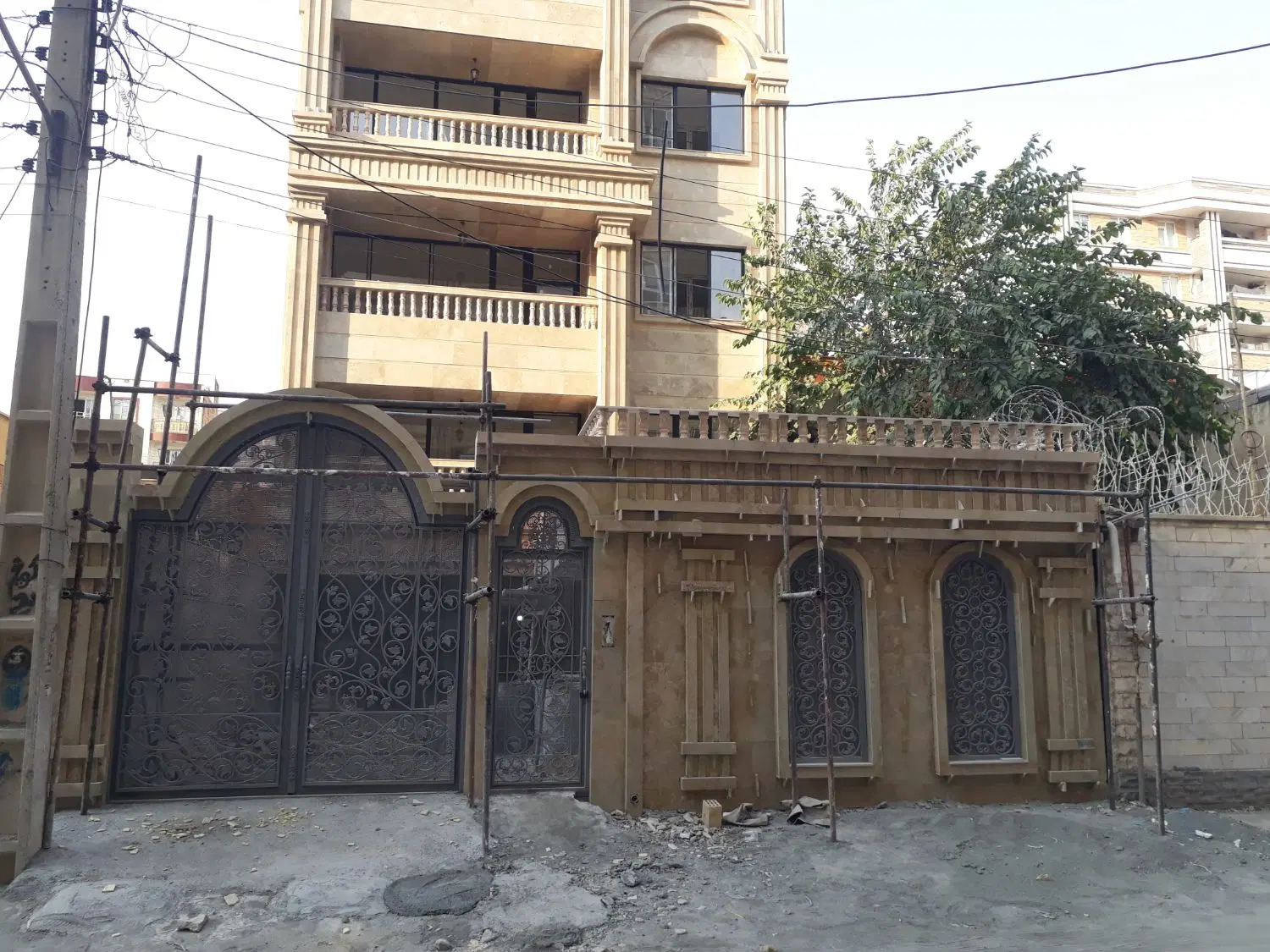 معاوضه آپارتمان در فرهنگیان فاز۲ با مغازه تجاری