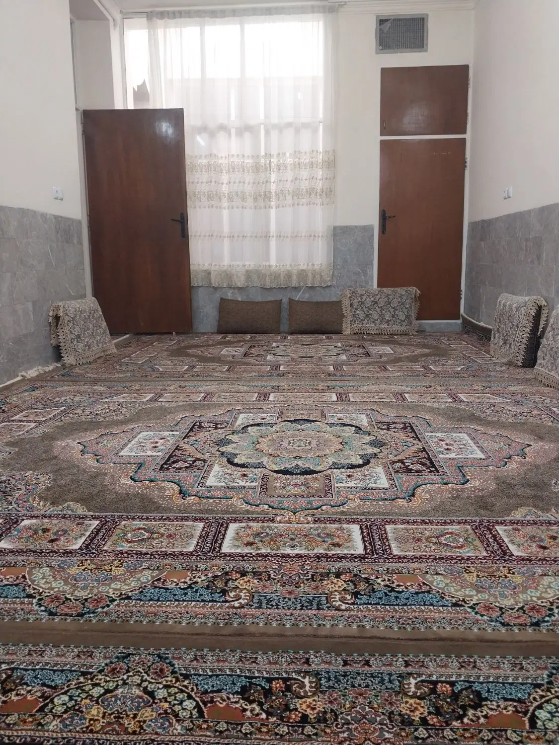 سوئیت اجاره منزل دربست واتاق  همکف بزرگ