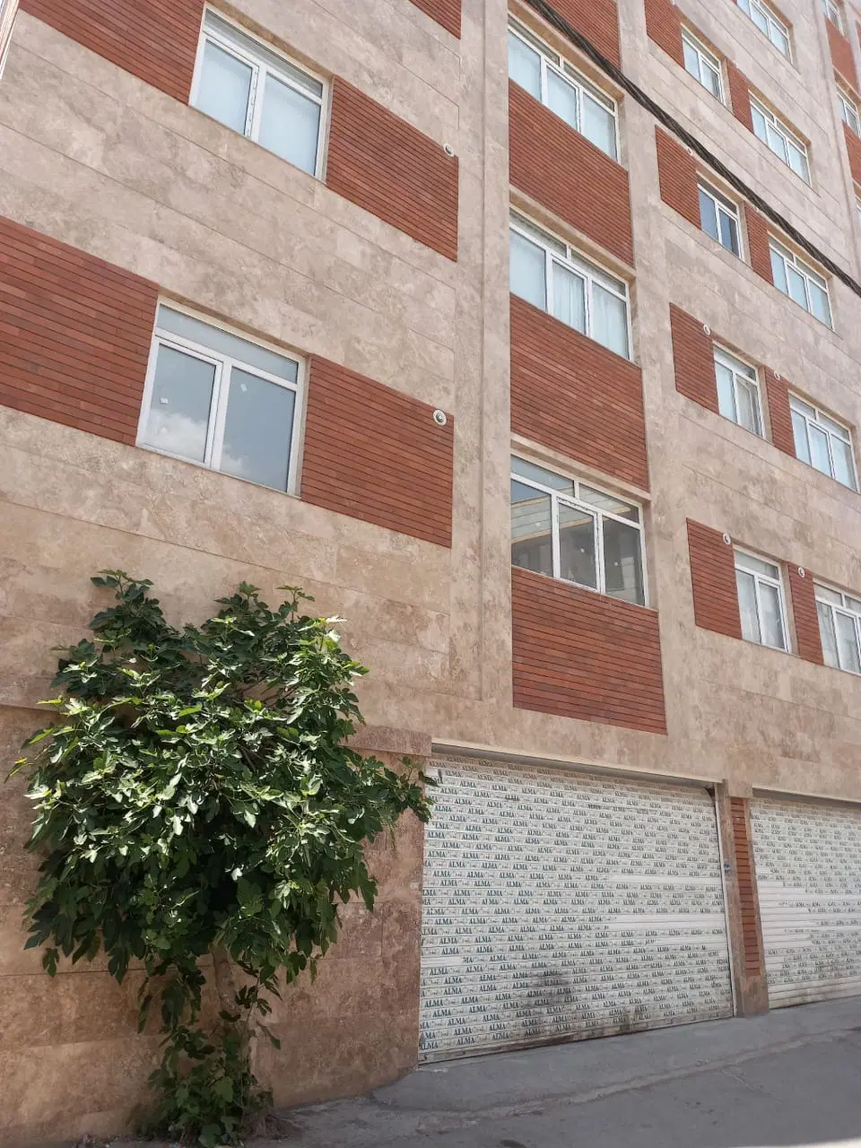 ۷۱ متر نوساز کلید نخورده