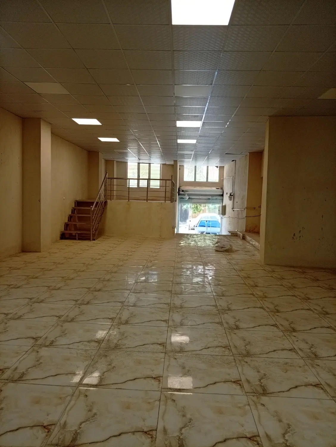 مغازه تجاری
