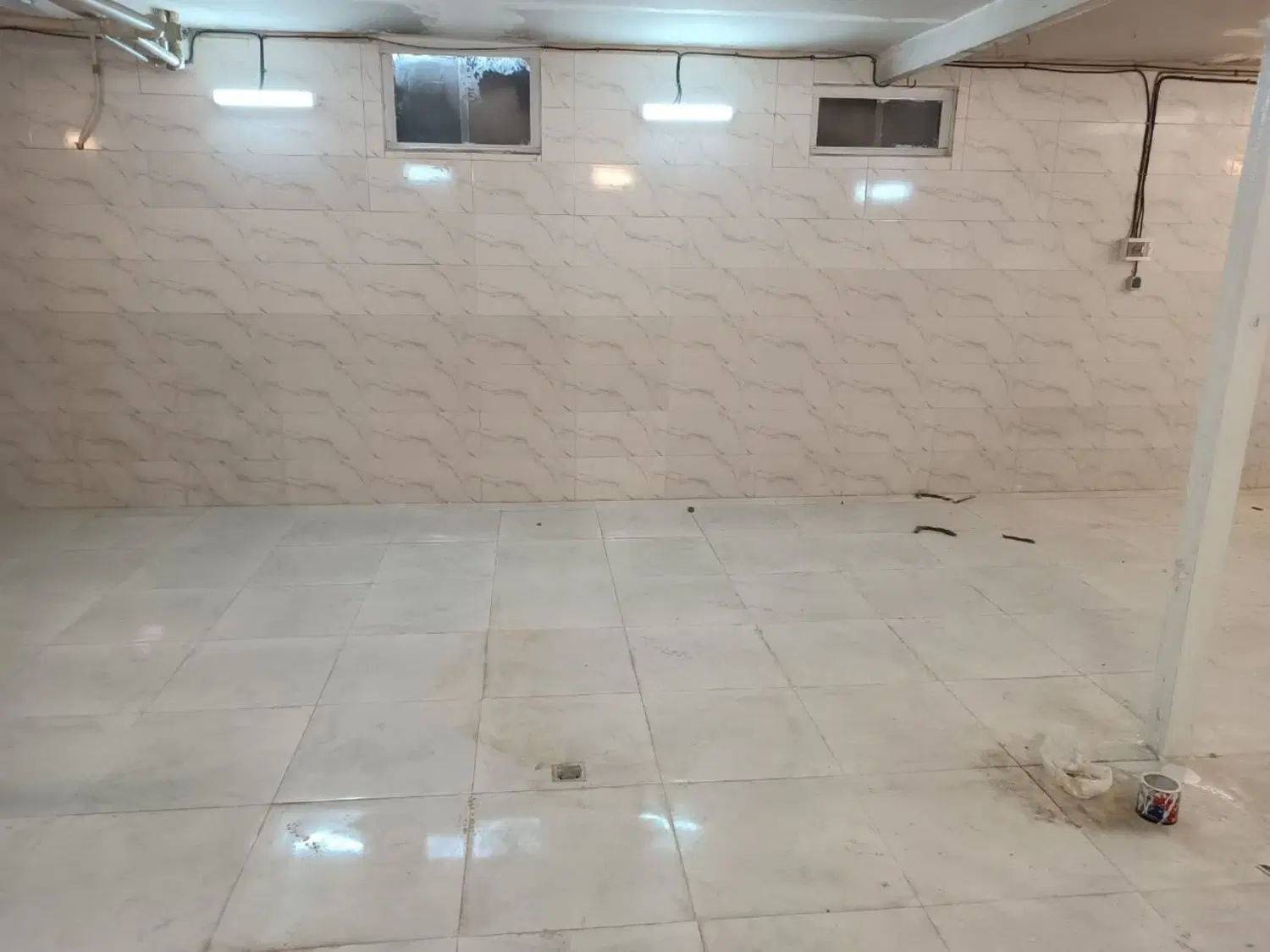 زیر زمین تجاری 85 متری