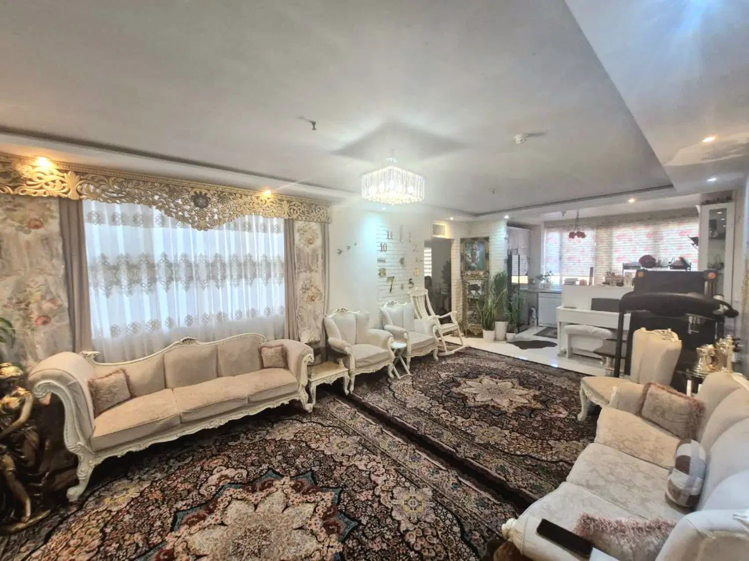 آپارتمان ۸۰ متری دوخواب _ آسانسور و پارکینگ