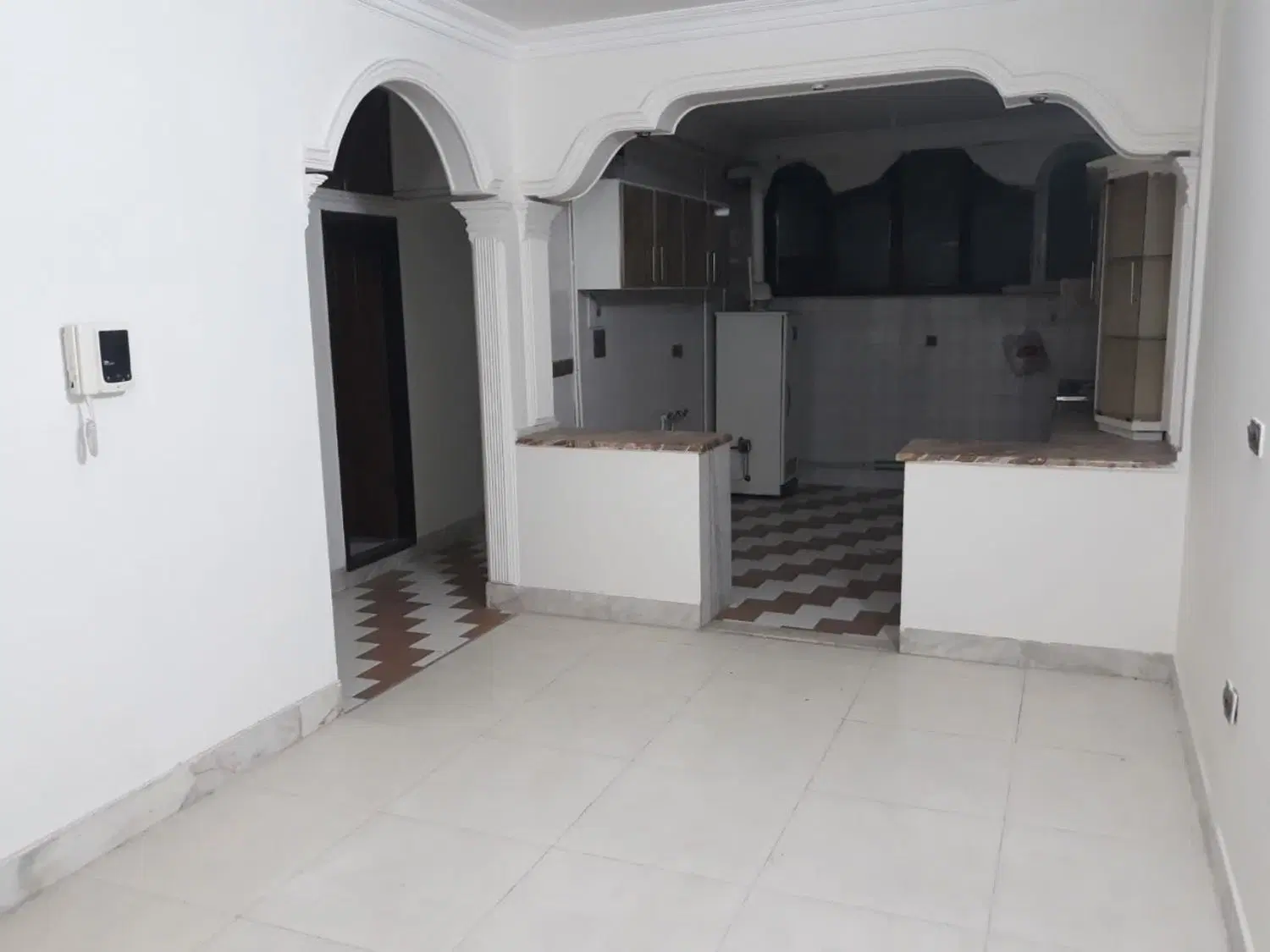 ویلایی دربستی مطهری شمالی ۶۰