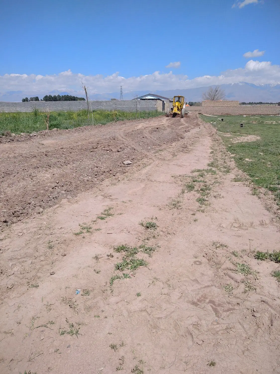 زمین 500 متری روستای حقیه