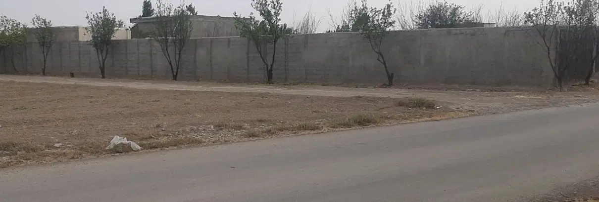 ۴دیواری باغچه با بنا سندتکبرگ متراژ ۰ ۳ ۸