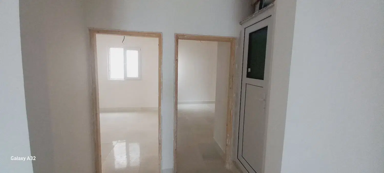 ساختمان دو طبقه  در شهرک بهداشت