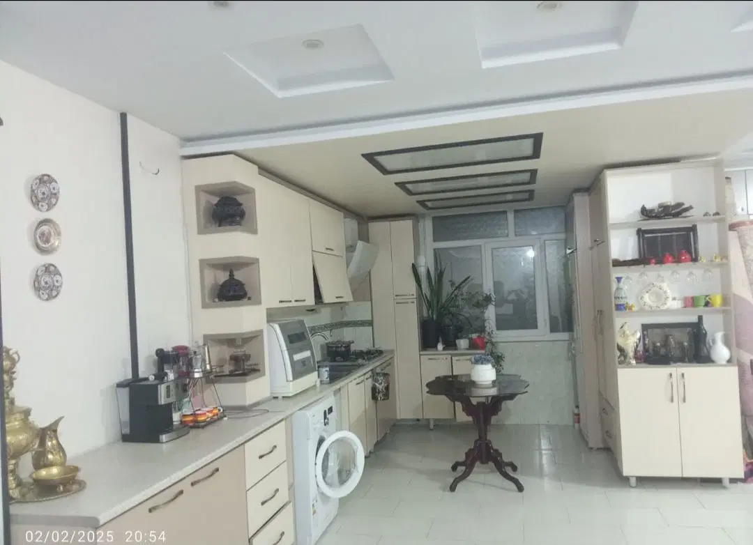 فروش یک دستگاه واحد مسکونی به متراژ ۱۰۰