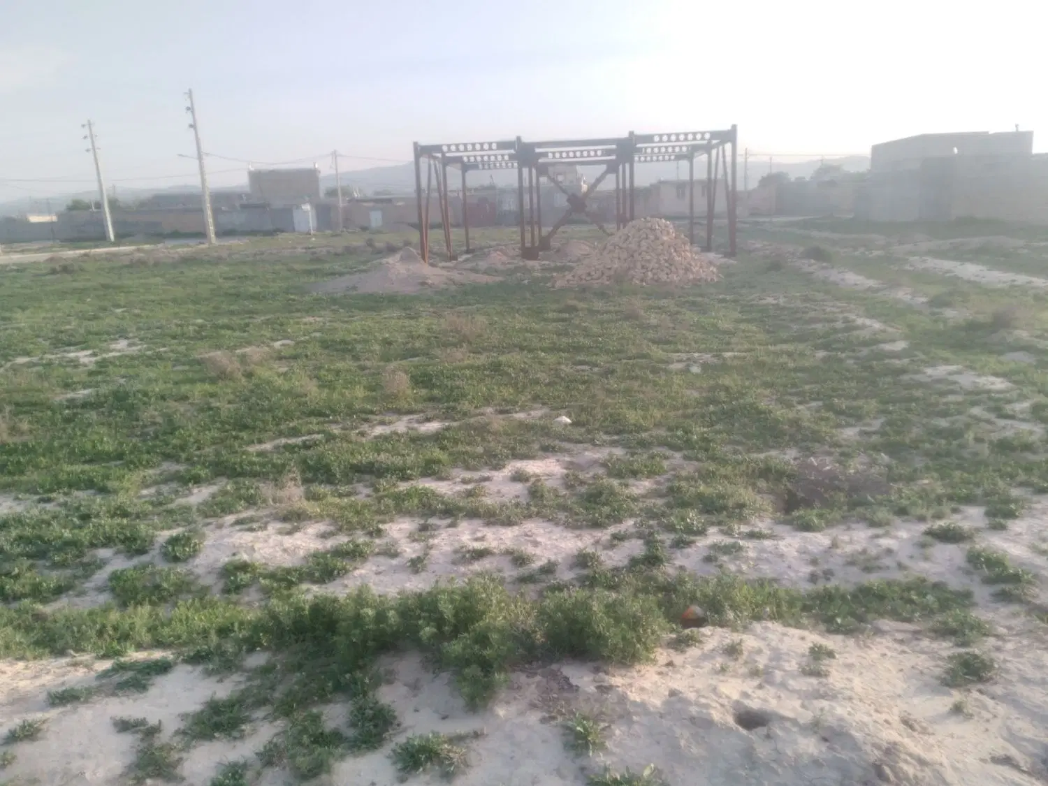 زمین فرخان شاهراه