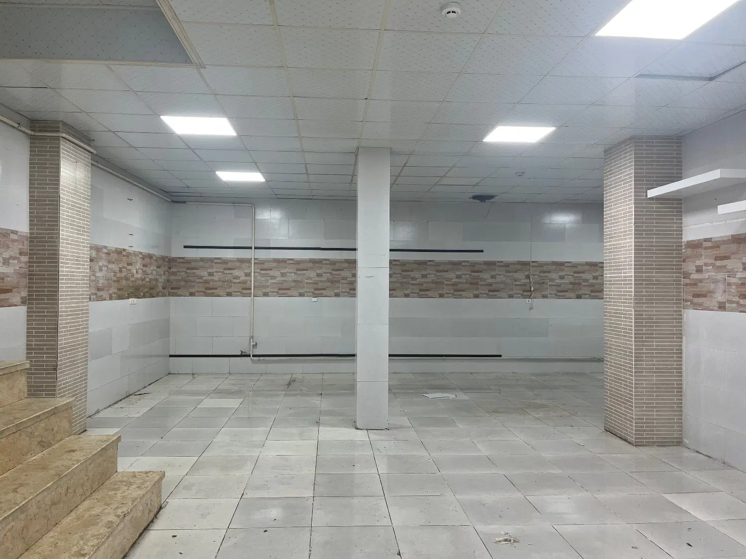 زیرزمین تجاری ۱۶۰متری