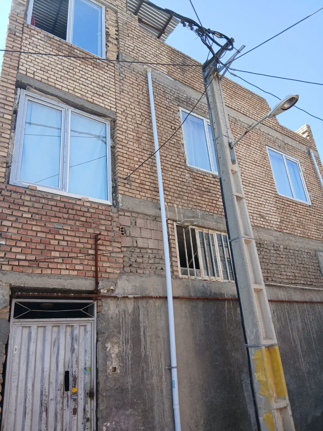 خانه ویلایی ۲طبقه ۱۱۰متر