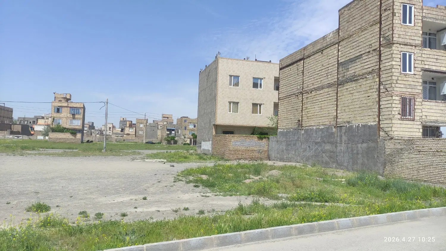 فروش یک قطعه زمین مسکونی توس 179