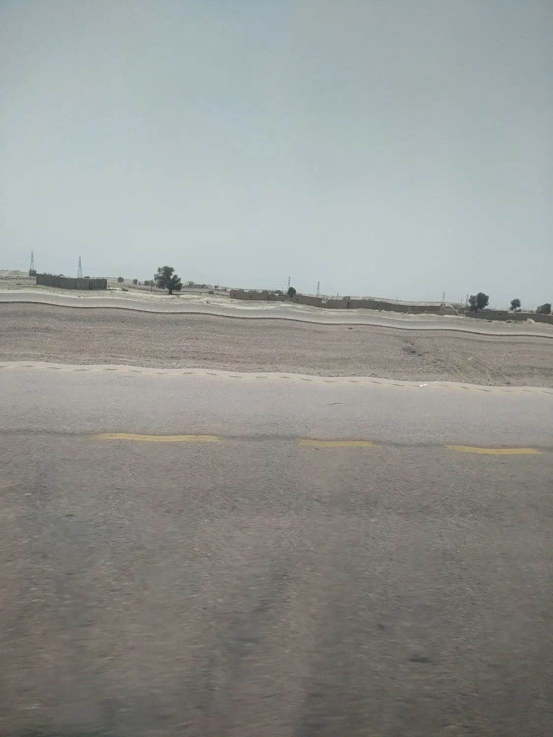 زمین سیادک