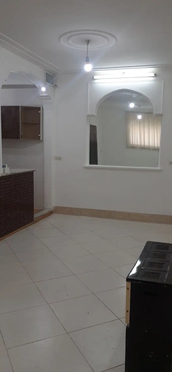 طبقه همکف وبالاخ نواب
