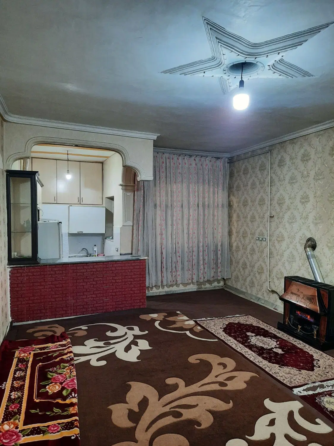 حیاط ۵۰ متری شیک و تمیز در شهرک رضوانشهر