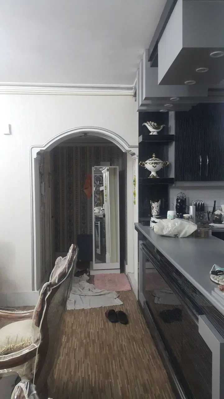 اپارتمان معلم ۱۰