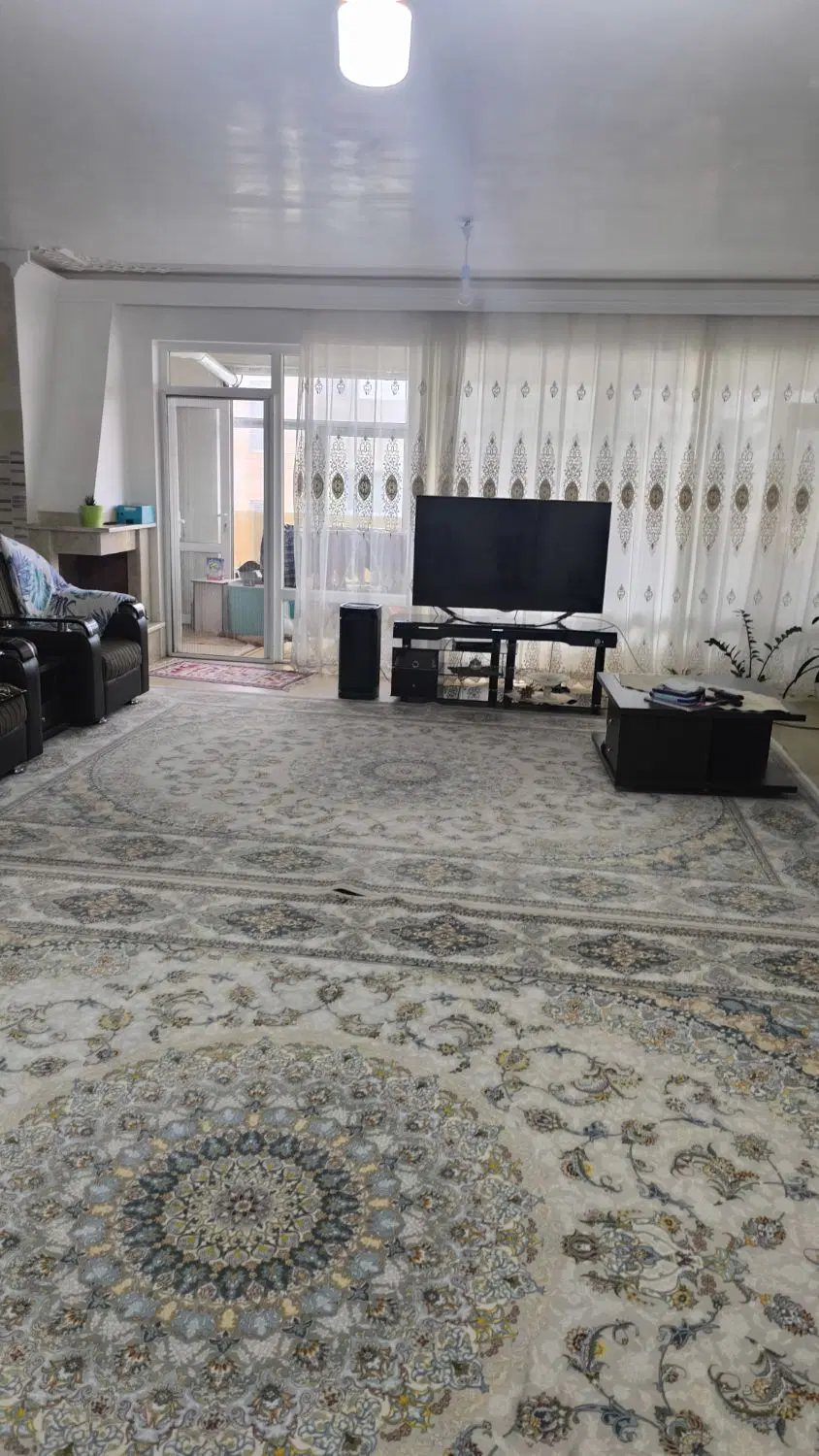 خانه طبقه 4 کوچه محمدیان 175متر