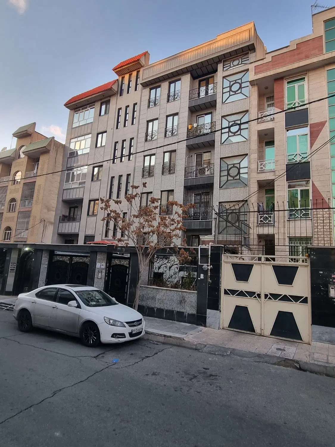 ۸۰ متر ۲خواب_۱۴ساله واقعی_فول_ سرمایه گذاری