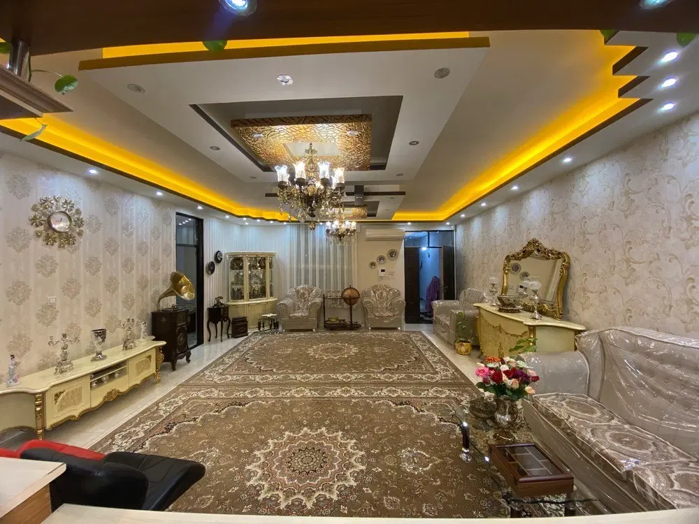 فروش آپارتمان شیک و خوش‌نقشه در بهترین موقعیت نیر