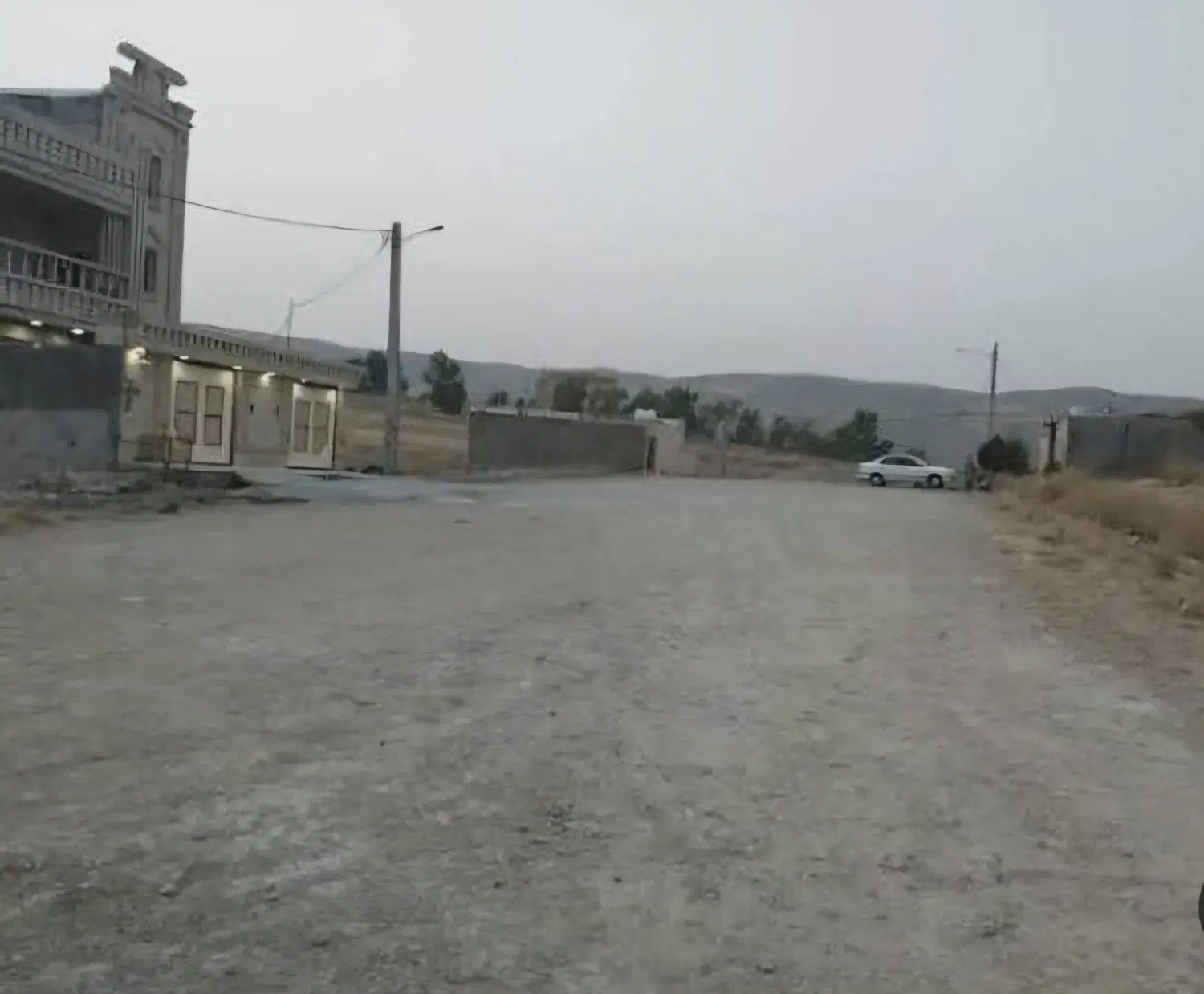 زمین کارکنان