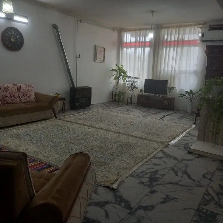 اجاره خانه ویلایی  دو طبقه طبقه اول