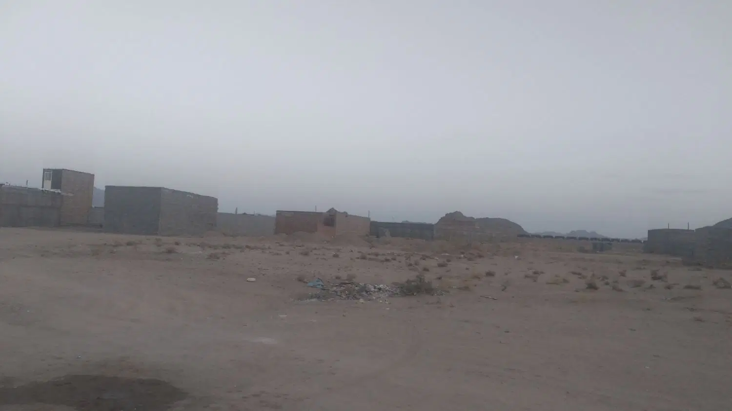 ۳۰۰متر زمین منزلاب