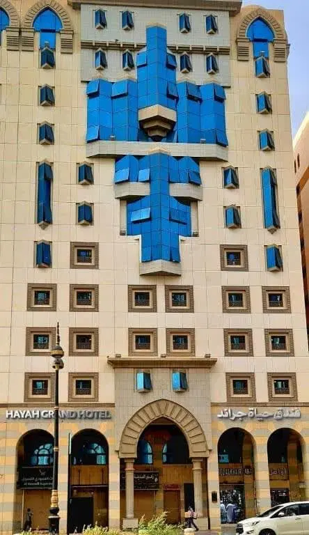 همکف بلوار خامنه ای
