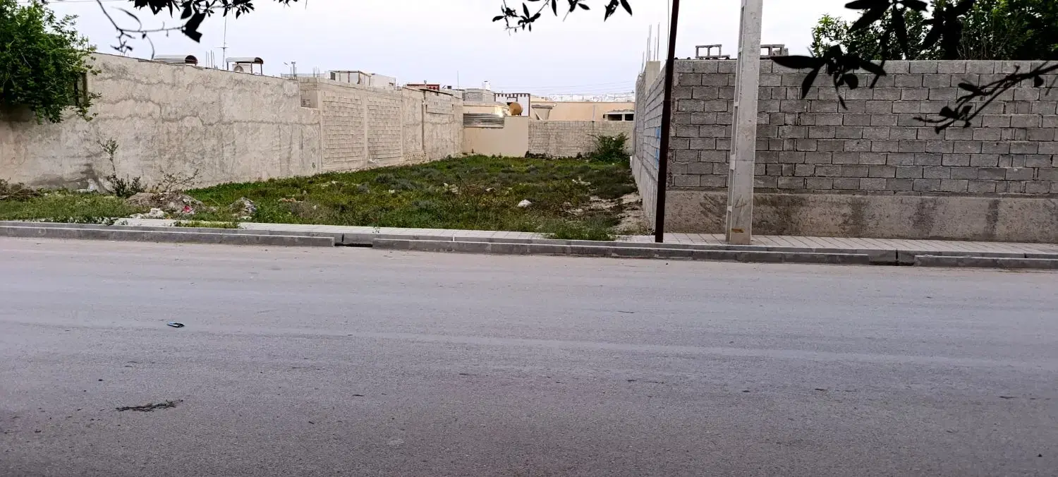 زمین مسکونی تجاری در روستای گورک خورشیدی(۵۵۰ متر)