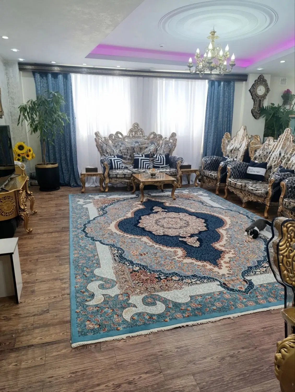 آپارتمان تک واحدی