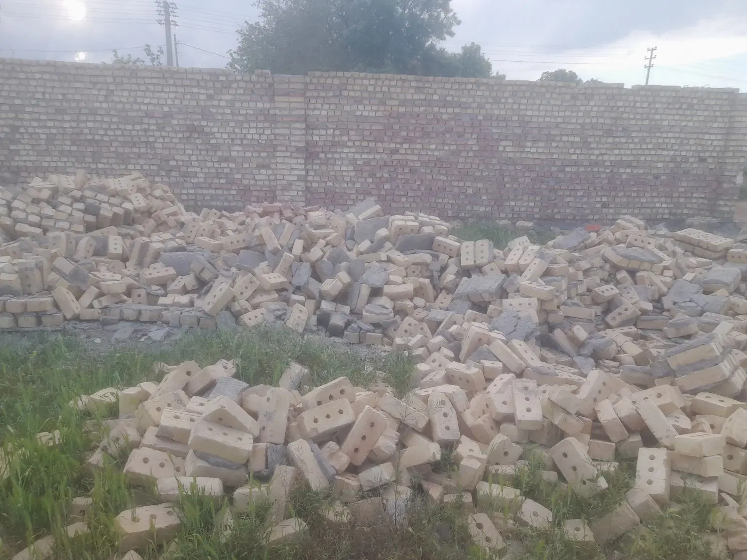 زمین مسکونی