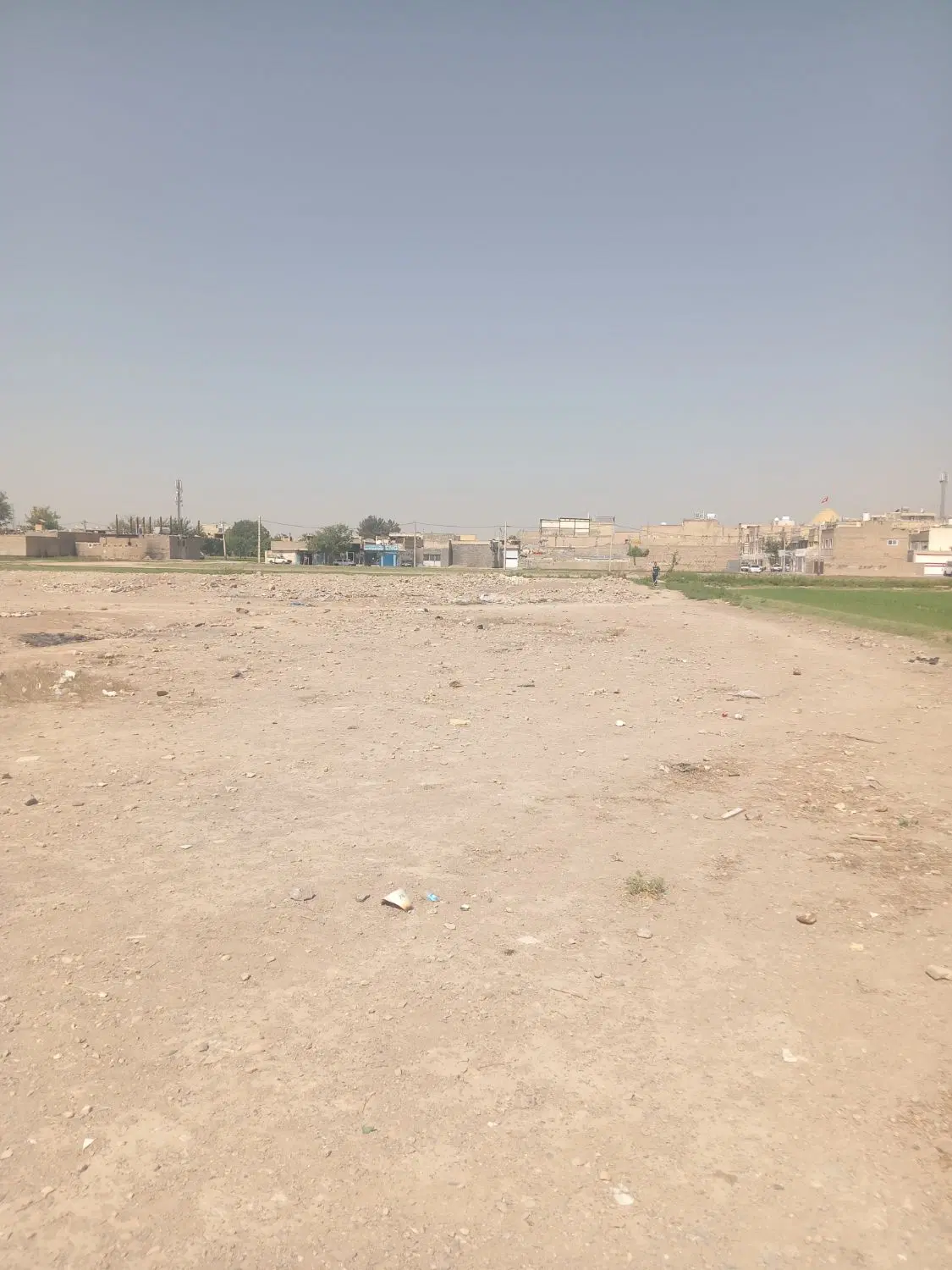 زمین مسکونی ۱۰۰ متری
