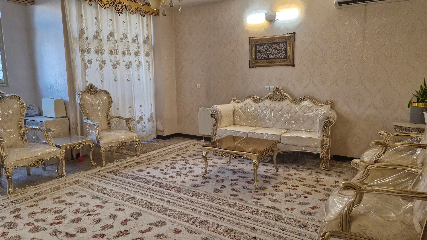 آپارتمان خیابان ضابط زاده