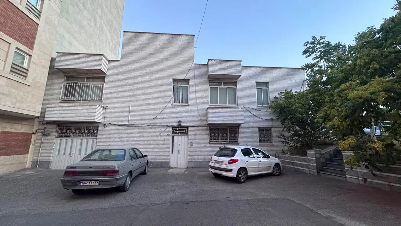 اجاره حیاط دربست