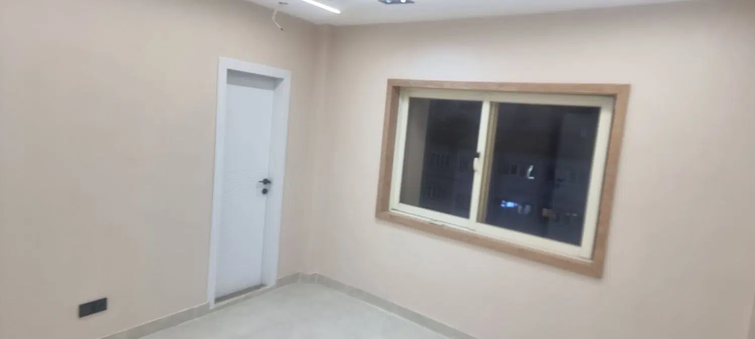 فروش یکدستگاه آپارتمان اداری ، تجاری