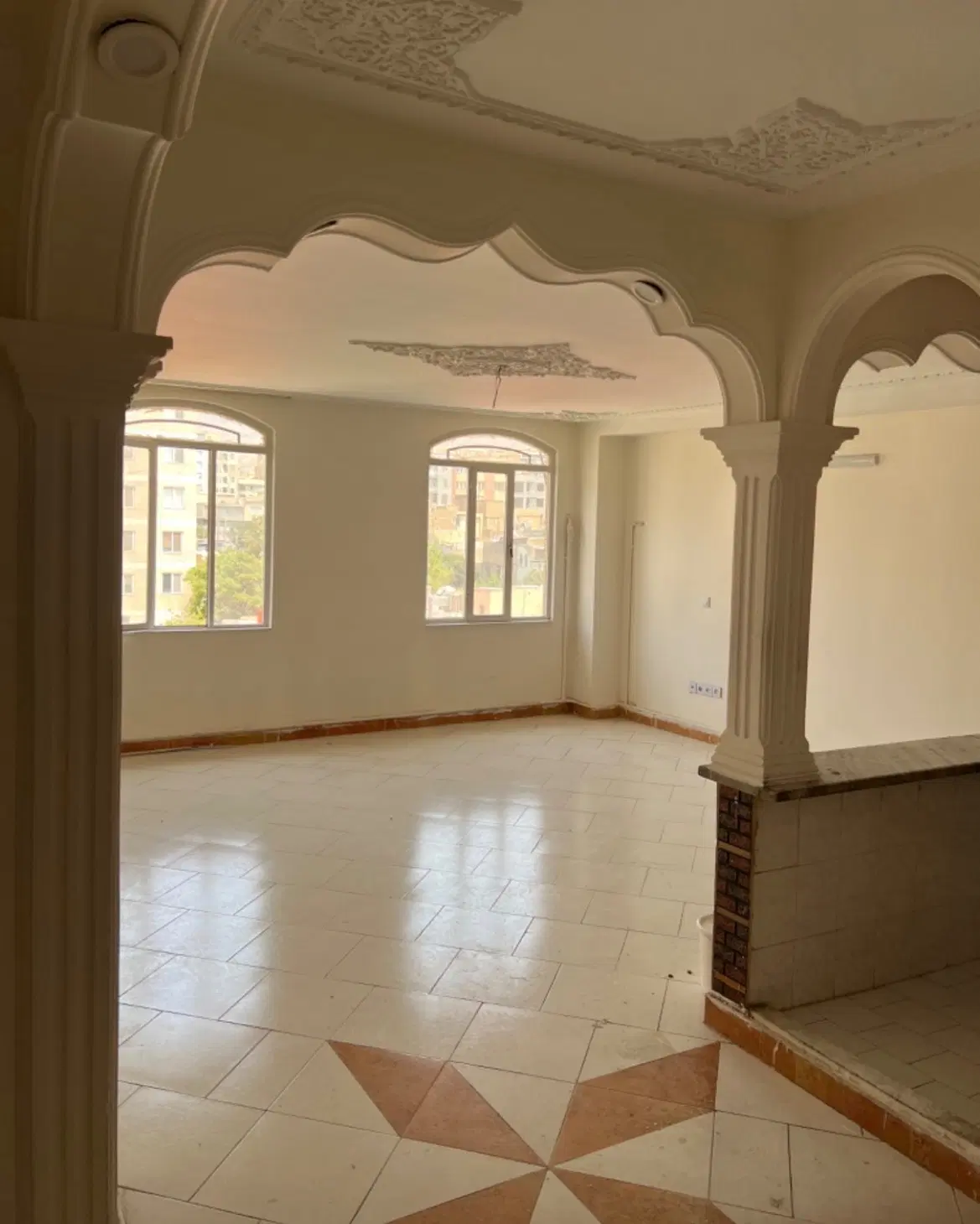 ۹۰متر _غرق نور_شمالی رو به خیابان_خوش قیمت
