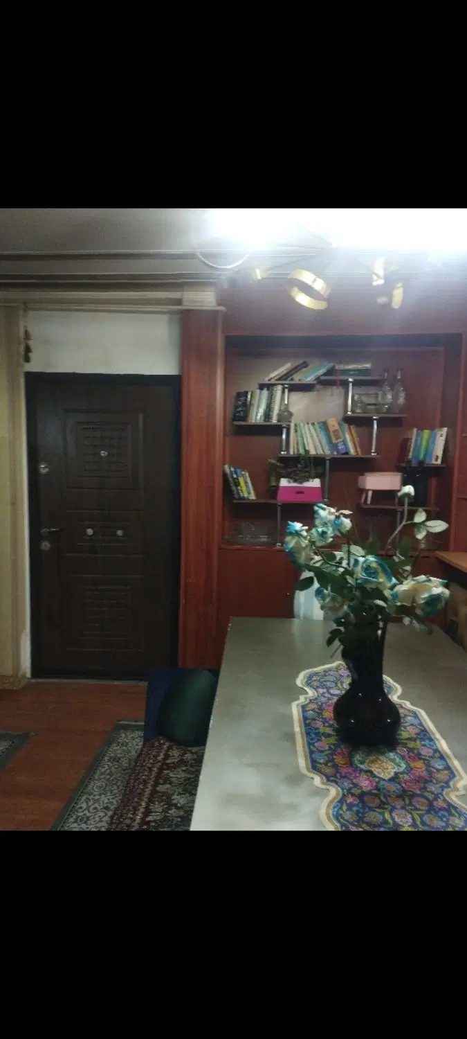 اجاره اتاق تکی باوسایل به همخونه خانم وشاغل