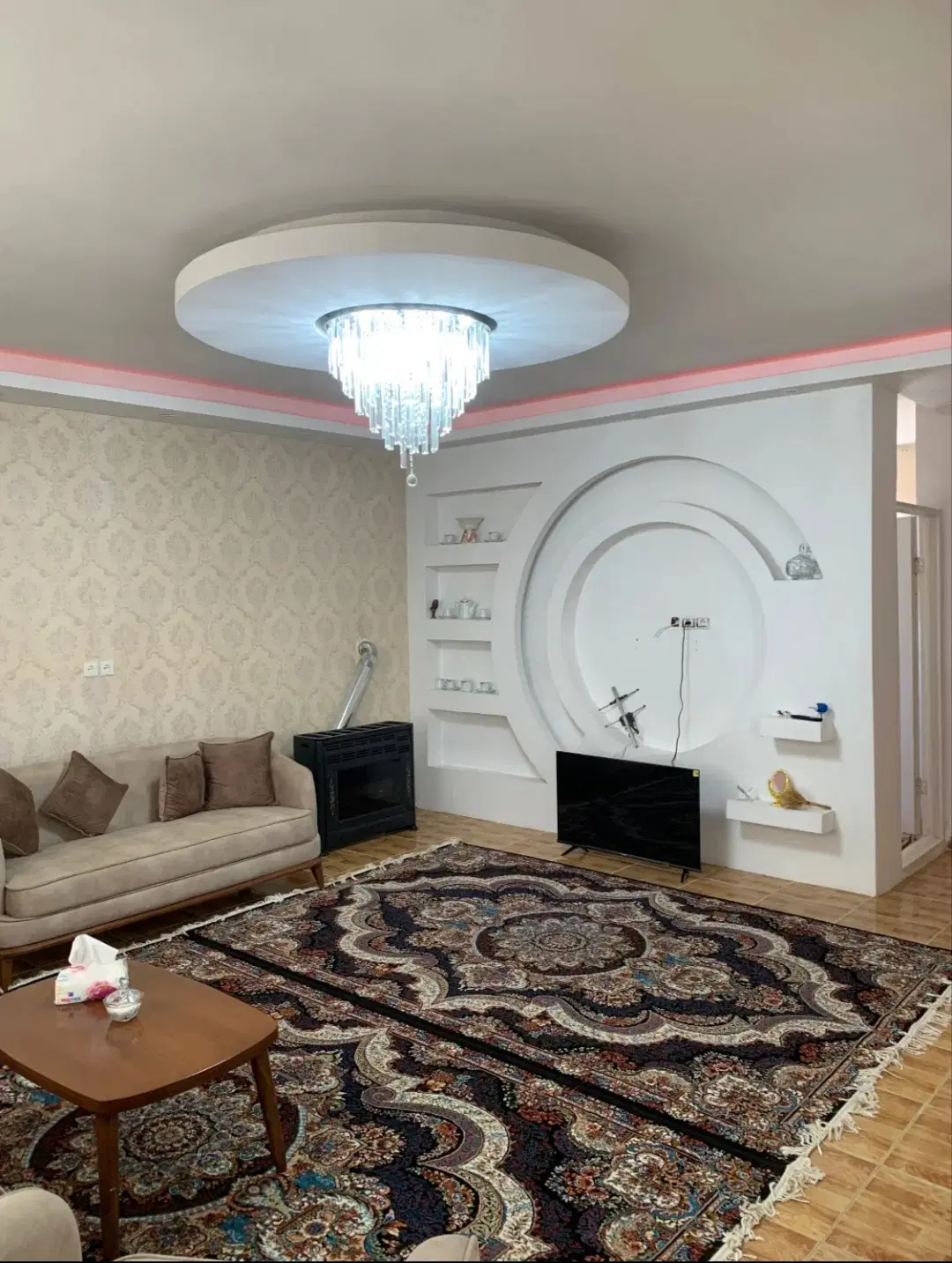 خانه سه طبقه آستارا