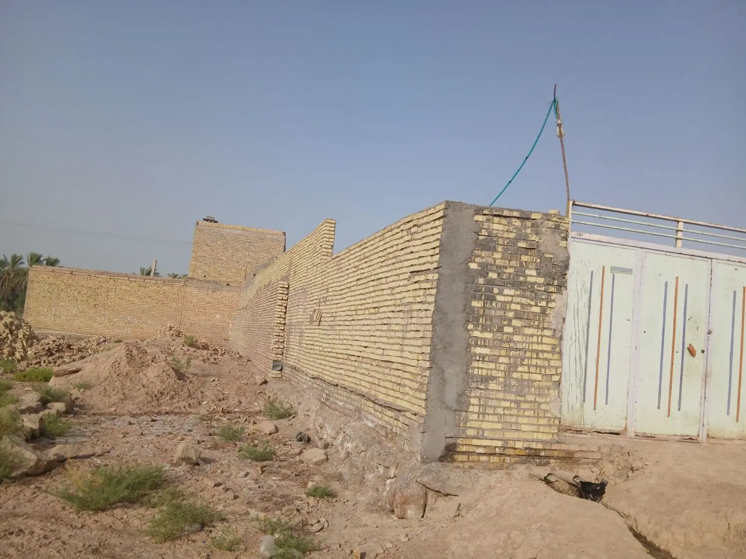 خانه ۱۵۰ نرسیده به تصفیه اب شیبان