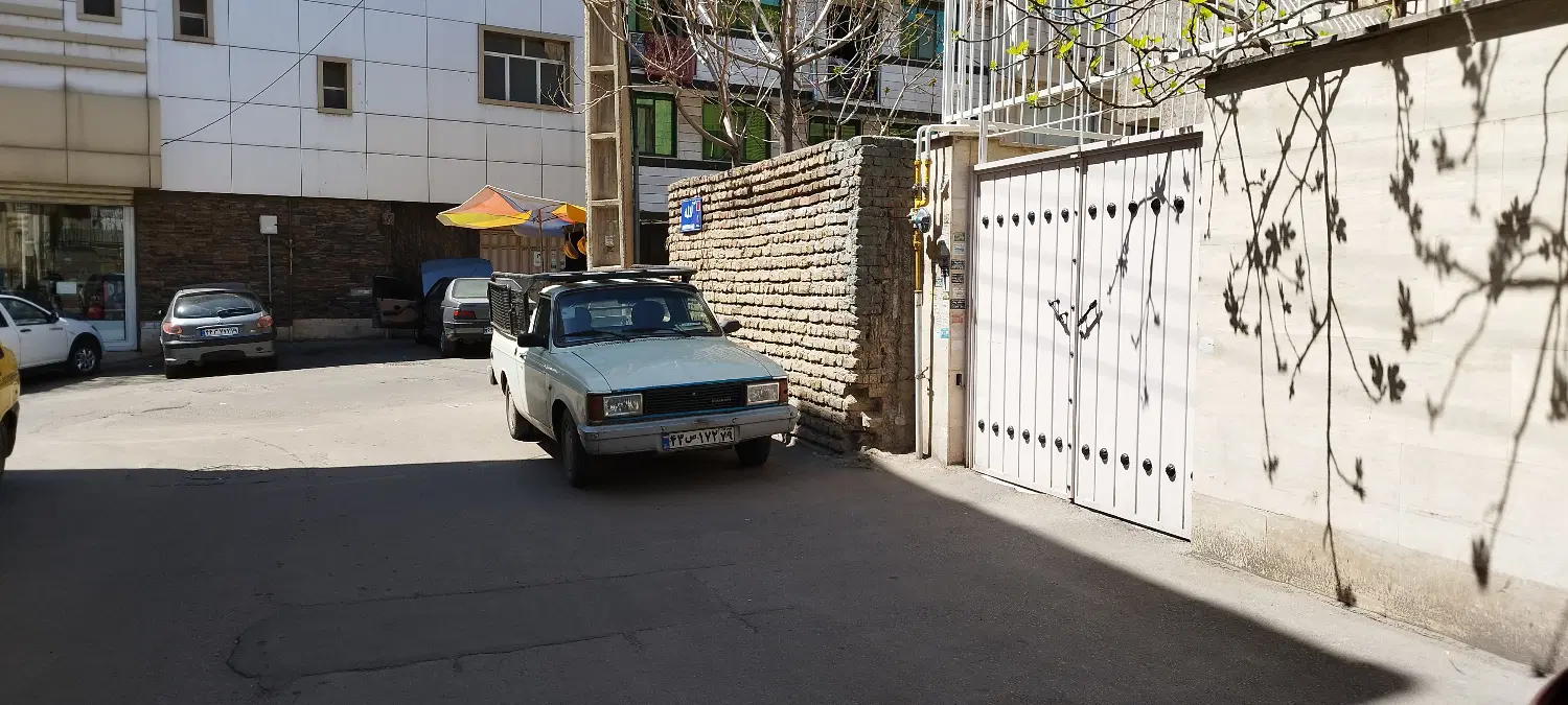 زمین مسکونی ۴۱.۶۰متری با سند تک برگ