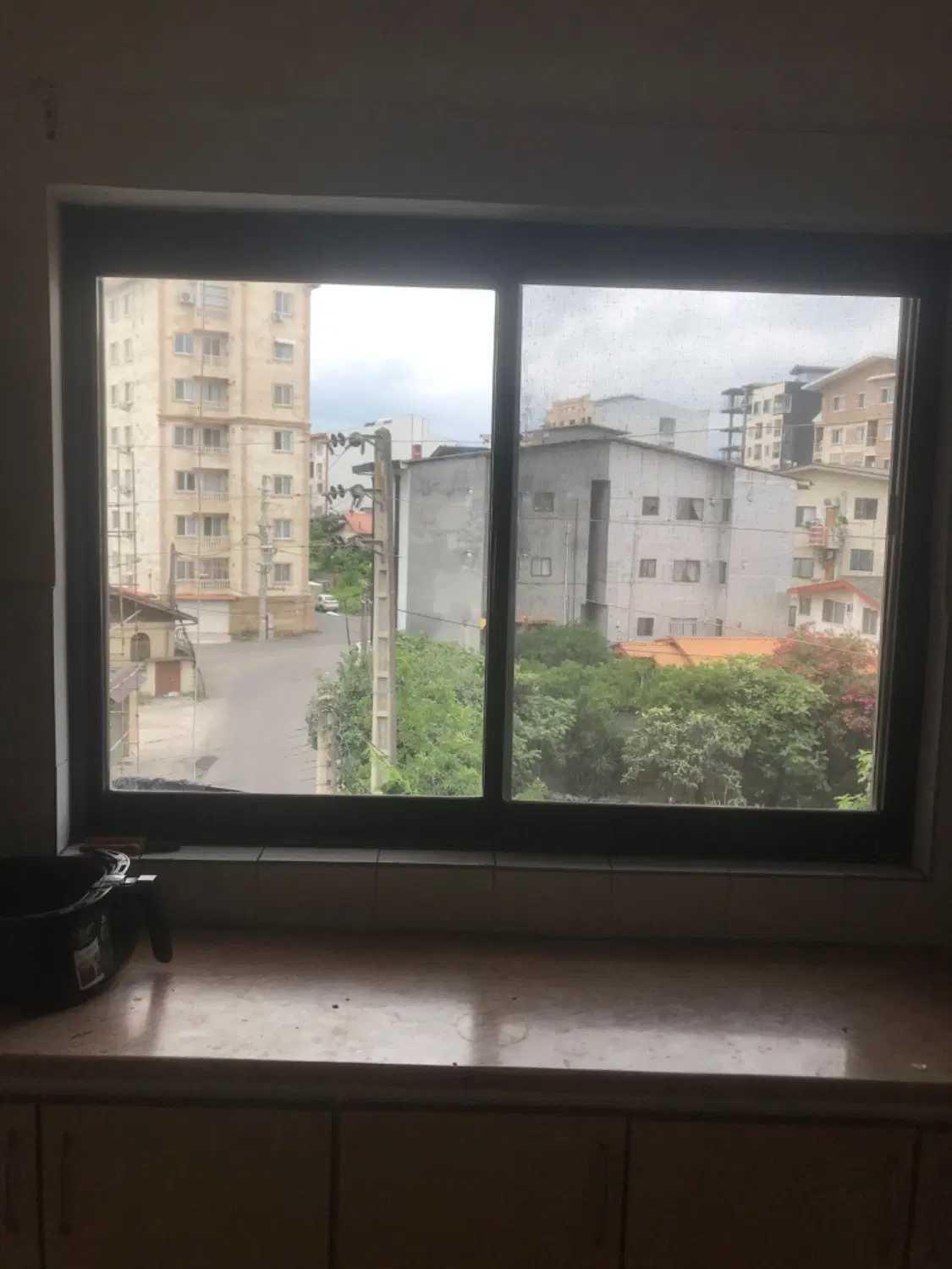 مغازه مشارکت کاری مالکم دکوراسیون بر شریعتی