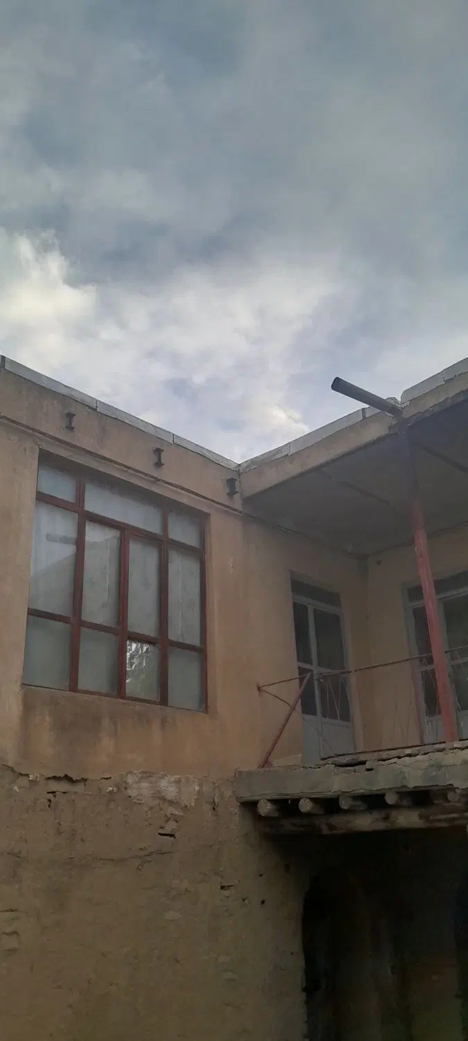منزل مسکونی درروستای سرخ آباد