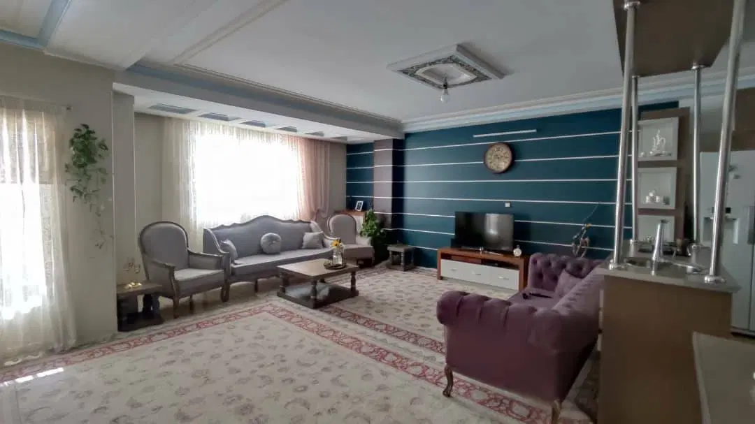 اپارتمان خوش نقشه و نور گیر
