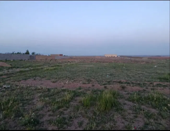 زمین درعاشق حصار