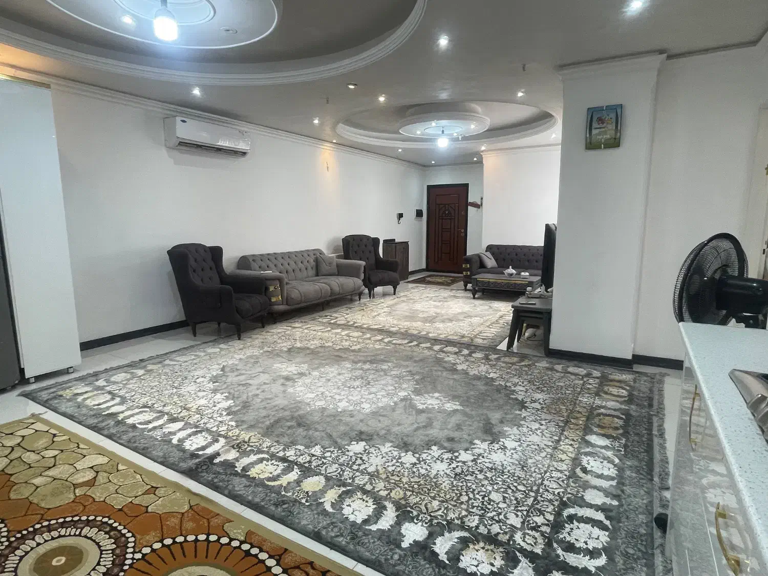 آپارتمان نورگیردو خوابه ،دو نبش،رهن کامل عبدل آباد
