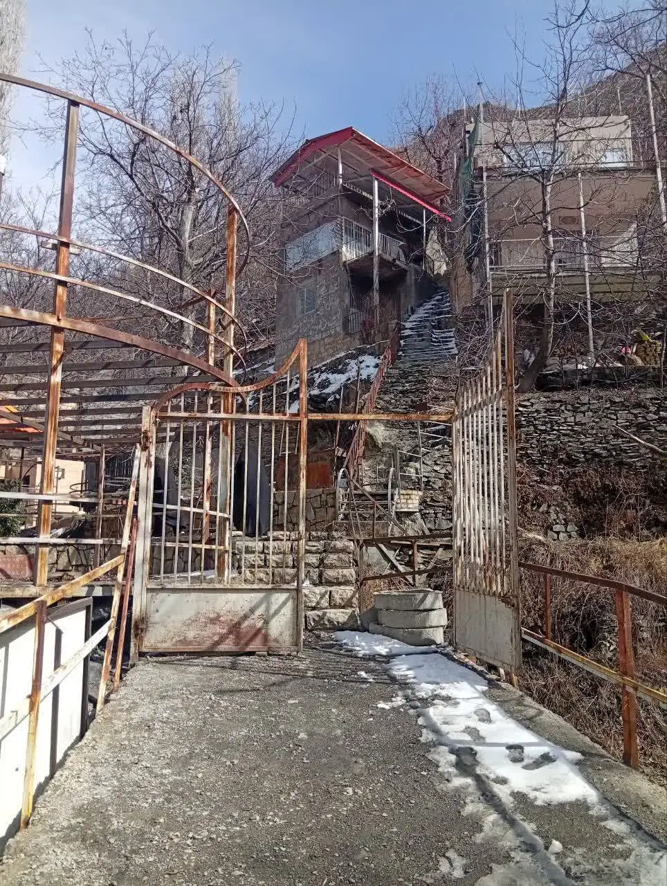 باغ زشک سر عوارضی