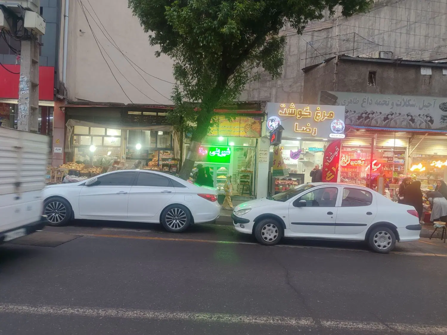 اجاره مغازه میدان آزادی
