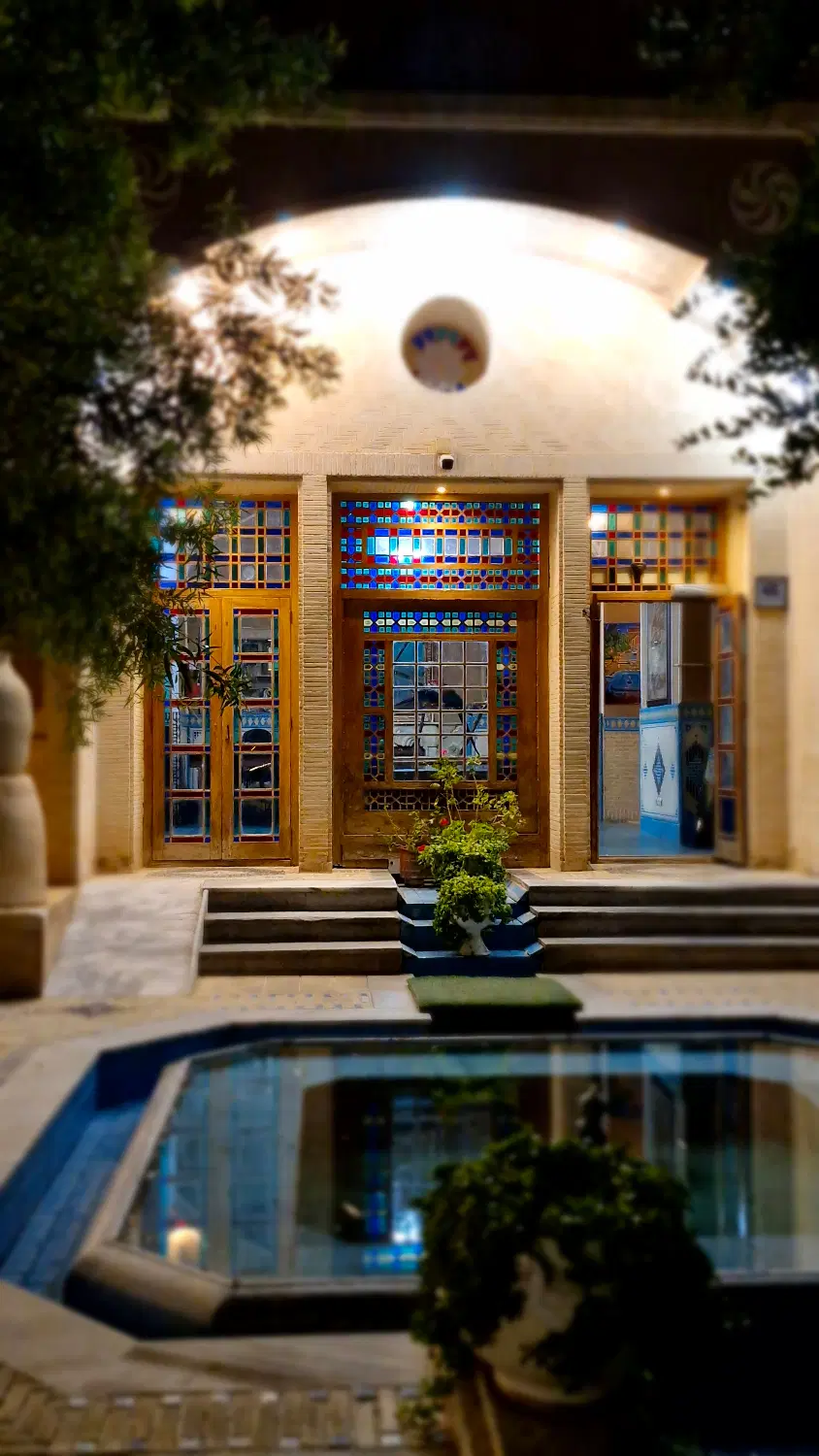 همخونه میخوام