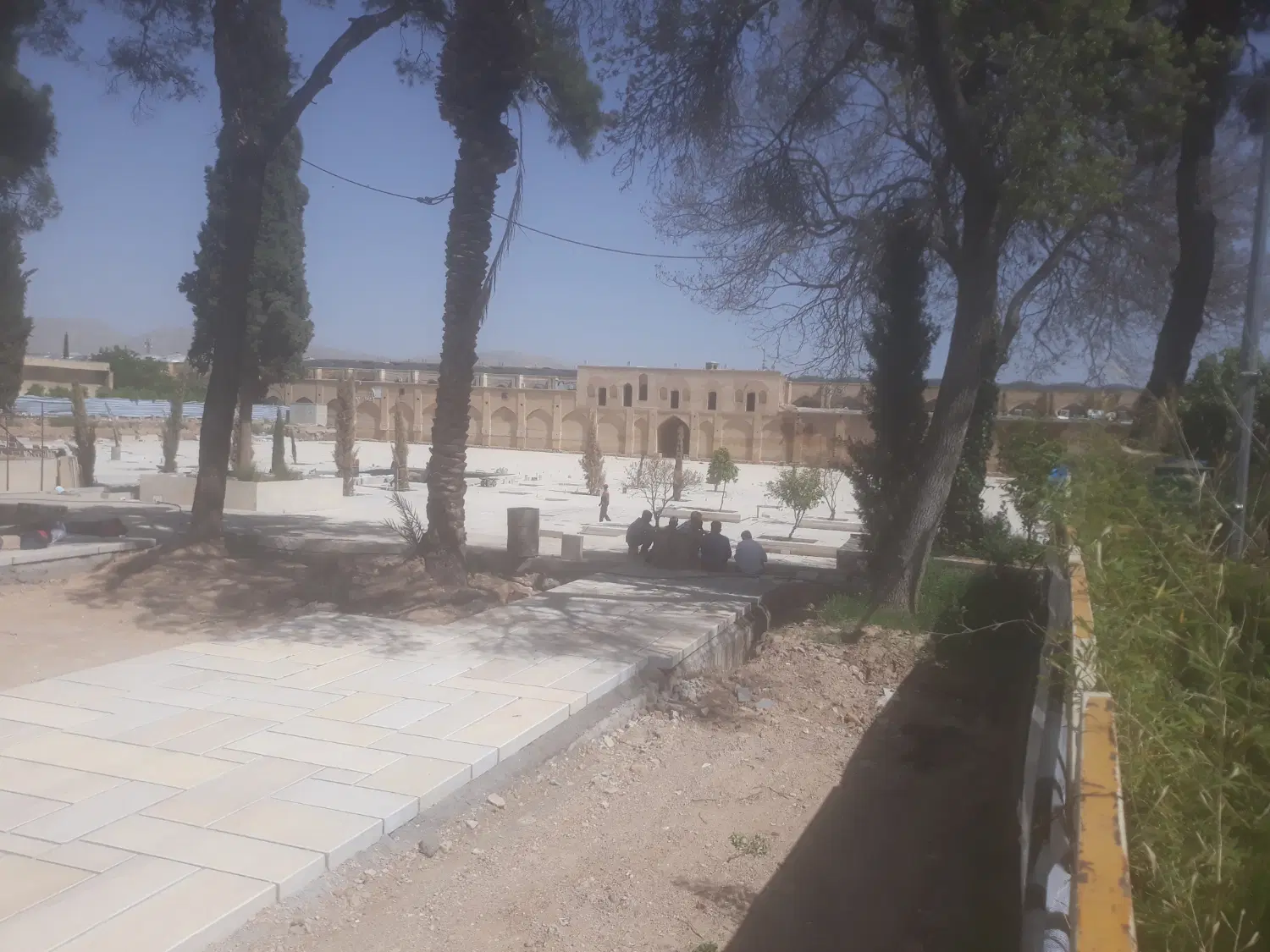 مغازه بازار وکیل