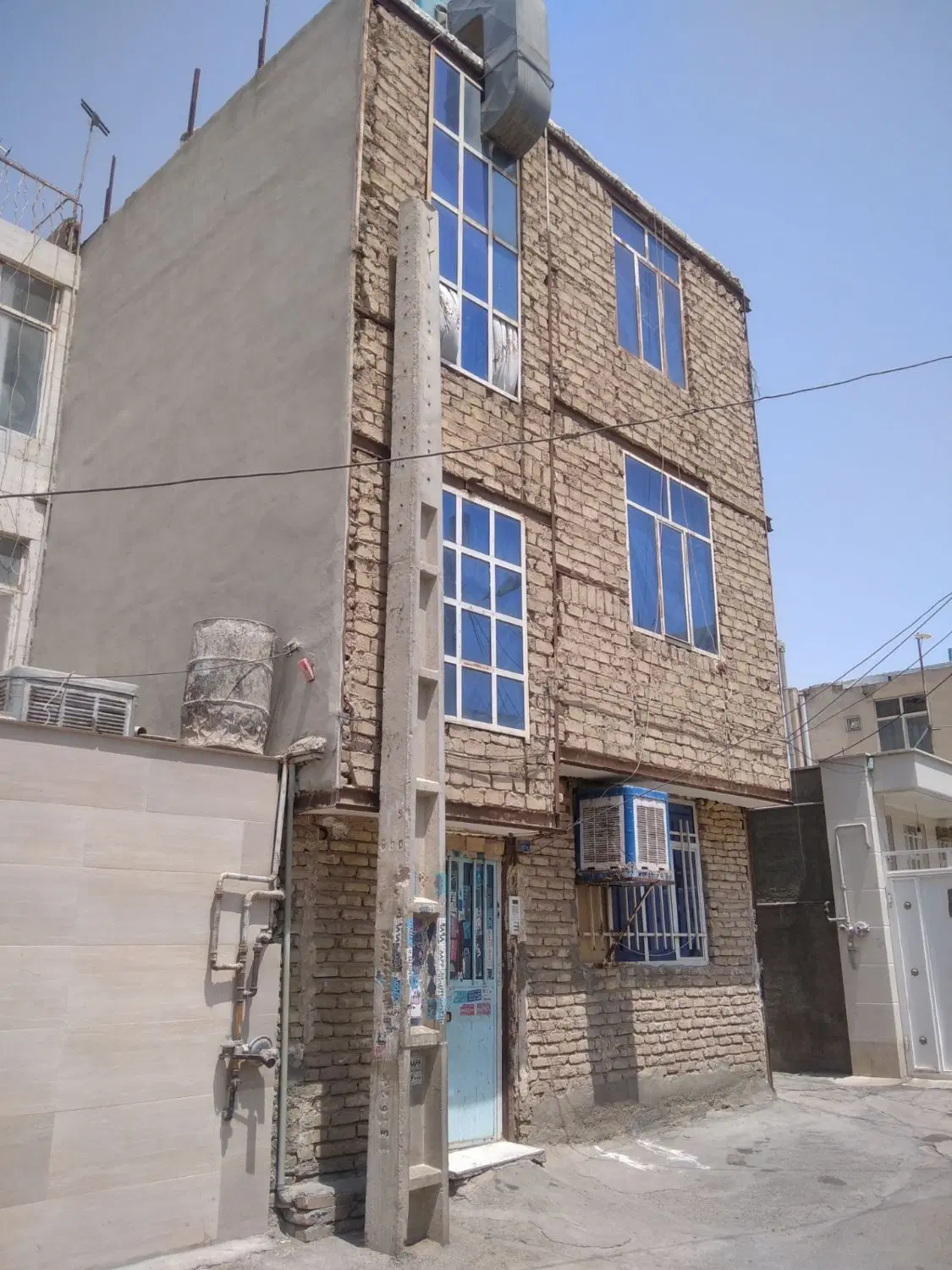 فروش خانه سه طبقه